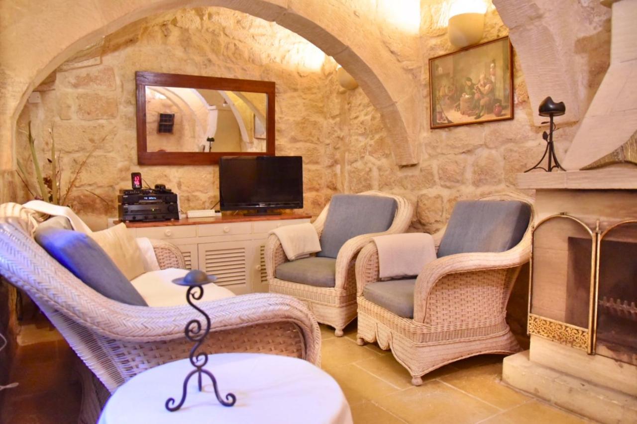 Ta'martin Gozo * Xewkija
